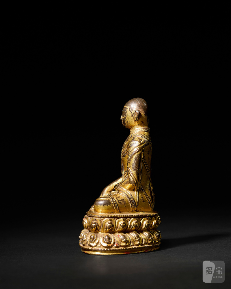 STATUE DE LAMA KAGYU EN ALLIAGE DE CUIVRE DORÉ  TIBET, XIIIE-XIVE SIÈCLE - 图5